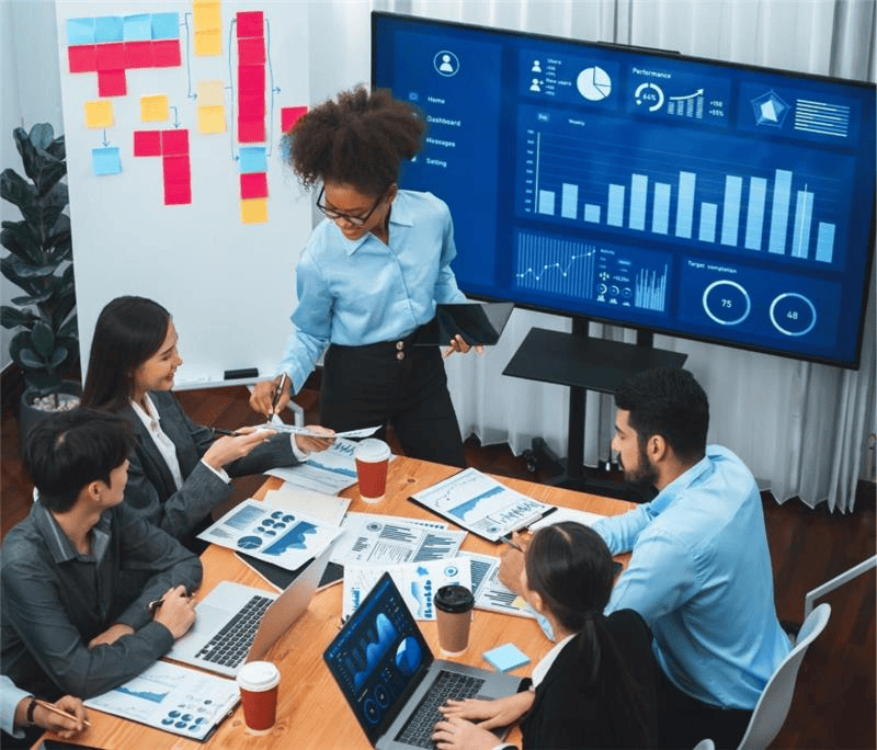 Exploring KuhstomDataGPT